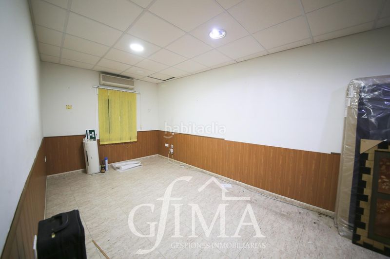 Foto 2681d5ce-2304-470a-8ace-a053e015b05e. Edificio  de dos plantas con negocio rentable y alquiler con opción a compra en Tomelloso