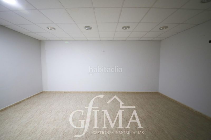 Foto 998f11d4-7a89-4474-aa7e-e343901c8cd8. Edificio  de dos plantas con negocio rentable y alquiler con opción a compra en Tomelloso