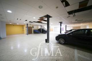 Building in Tomelloso. Edificio en venta. ideal como negocio o inversión