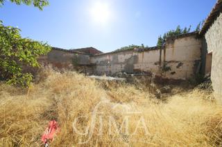 Wohngrundstück in Argamasilla de Alba. Terreno de 369m2 en argamasilla de alba