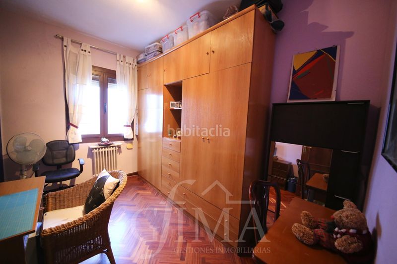 Foto f113c158-5243-45ad-b971-6381d852821f. Pis amb calefacció aparcament a Tomelloso