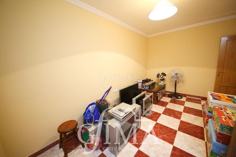 Foto 086313f3-66c7-424f-86e7-ff7b9867d691. Semi detached house with heating parking in Tomelloso