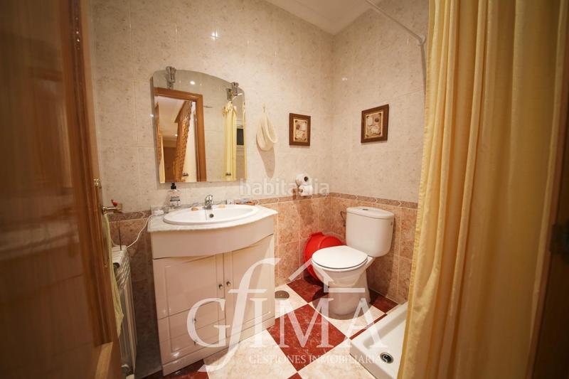 Foto 33ca2ea7-b56a-4dcc-8808-2261a13b978b. Semi detached house with heating parking in Tomelloso