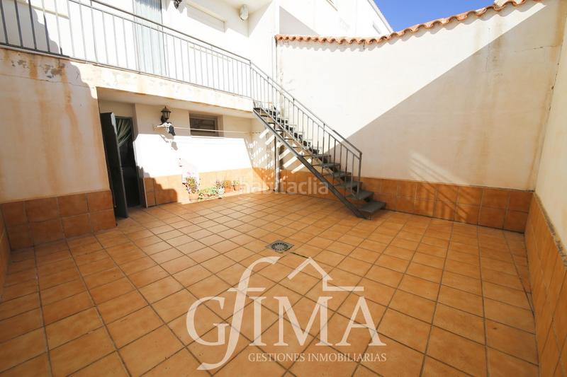 Foto 99d18a8b-d49d-4866-9277-c47bf39828c3. Semi detached house with heating parking in Tomelloso