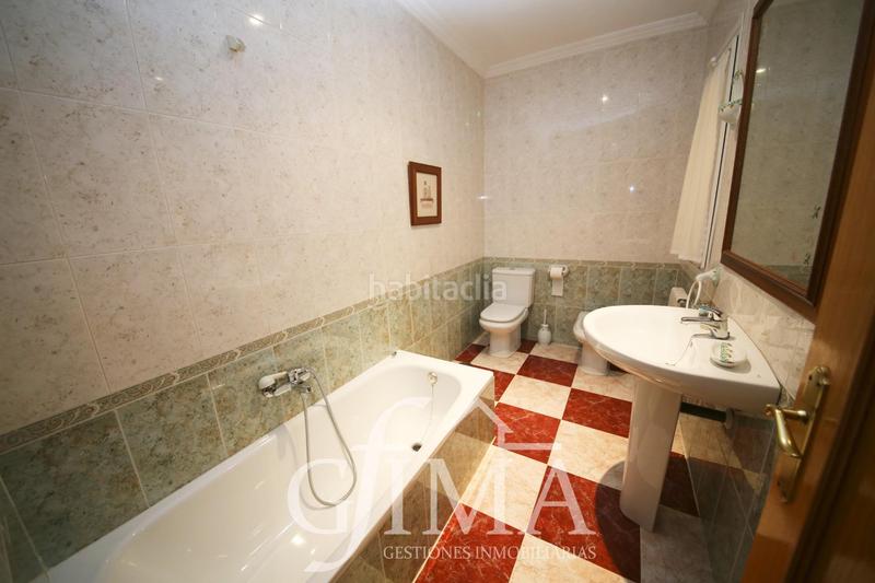 Foto b68290ad-fa47-4de8-bdb6-5b28b3c89a0d. Semi detached house with heating parking in Tomelloso