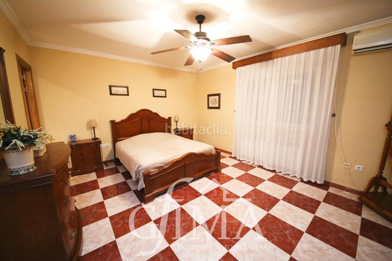 Foto d3cba907-e3be-41cb-8d65-8cefae1870b0. Semi detached house with heating parking in Tomelloso