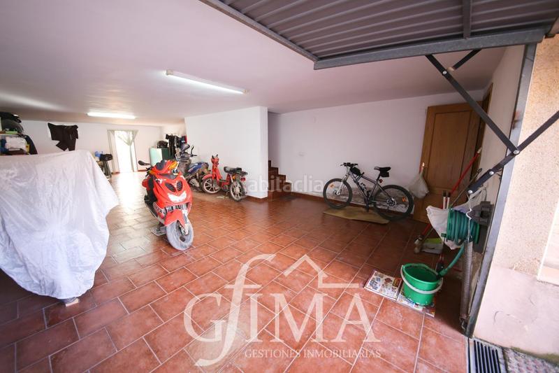 Foto dff1c1c9-ac34-4281-a7ea-d447a2187c01. Semi detached house with heating parking in Tomelloso