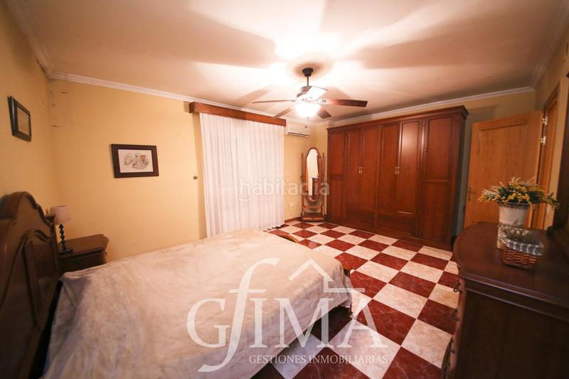 Foto f718a1b0-de2f-46d3-b98b-5e3ff7f579f3. Semi detached house with heating parking in Tomelloso