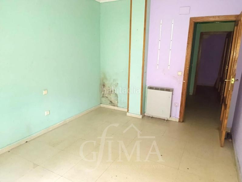 Foto 5ac8b182-fe6f-4a2e-b4c0-80277a2dd4b4. Erdgeschoss mit heizung in Valdepeñas