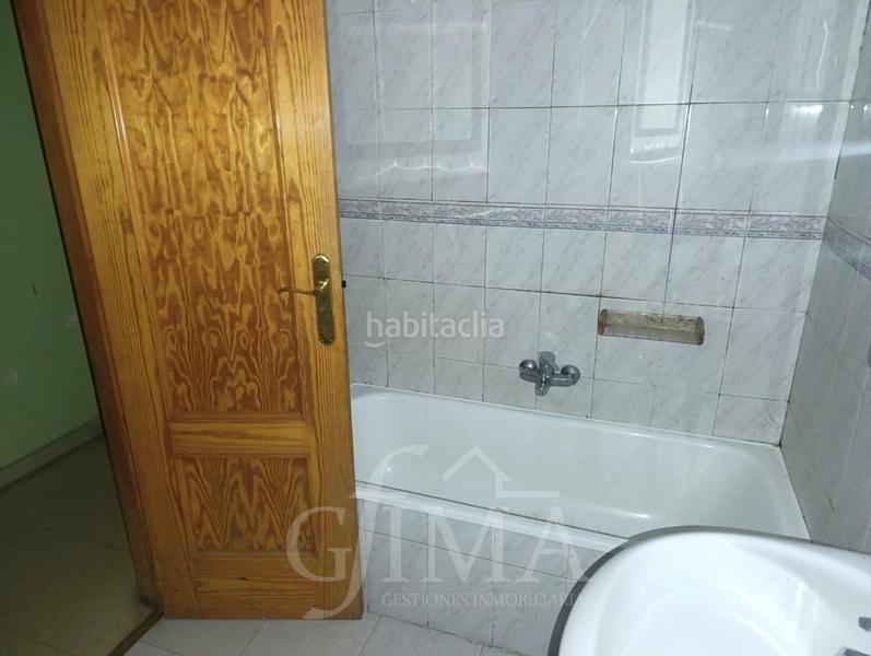 Foto cf06bec7-ecc0-40ba-a315-02a6abc9ee70. Erdgeschoss mit heizung in Valdepeñas