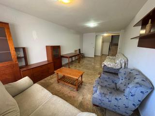 Dúplex en Ciudad Jardín. Se vende duplex seminuevo