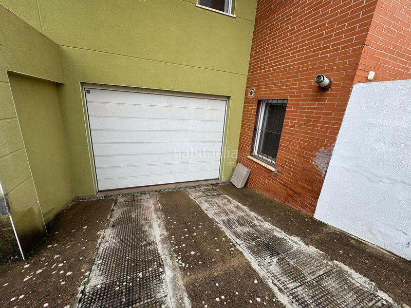 Foto c74b4e98-9ec0-41c8-9f45-9f939209c1b5. Casa adossada amb calefacció aparcament piscina a Poblete