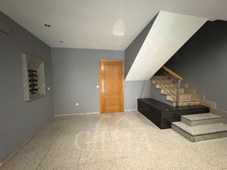 Affitto Piccolo appartamento  Libertad. Luminoso piso de 3 habitaciones y plaza de parking