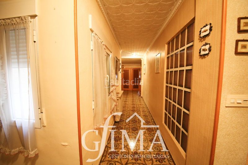 Foto 01fa5a99-53db-4dbf-8edb-338918fdc956. Edifici a Tomelloso