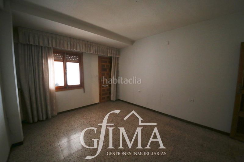 Foto 400e8473-0bdf-4042-ac03-ed8d4e5a99b6. Edifici a Tomelloso