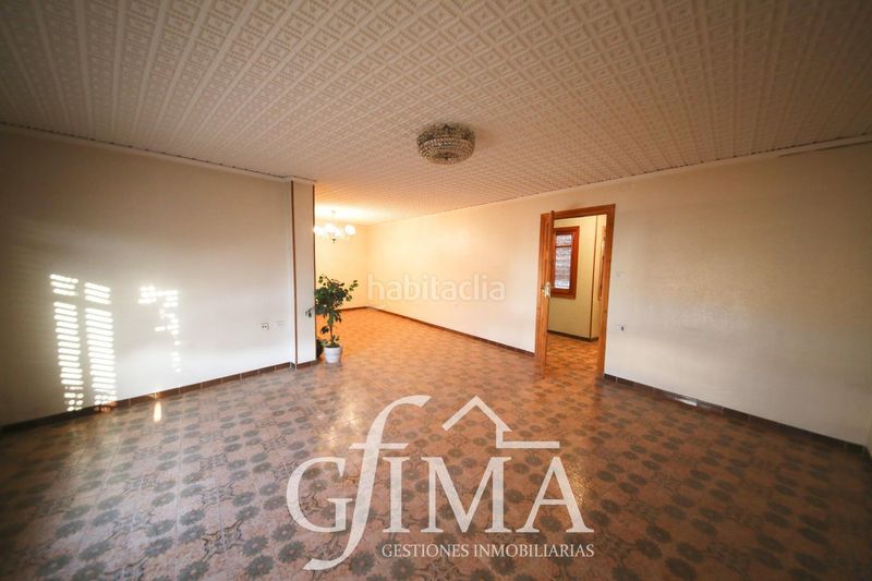 Foto ba232f4b-8729-4fad-bfef-38da703c3bf5. Edifici a Tomelloso