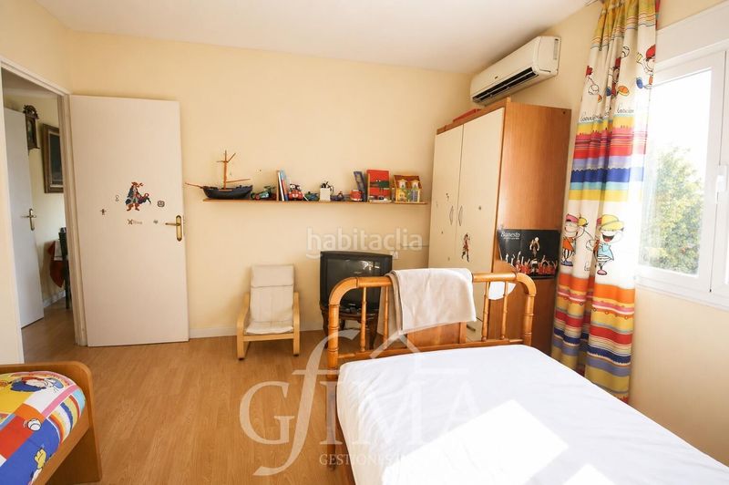 Foto 3ac8cb6b-bbaf-452e-afe9-0709b2db9df5. Edifici a galileo 12 a Tomelloso