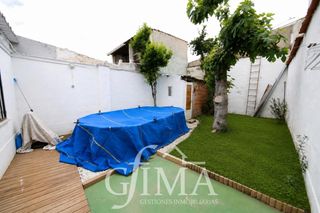 House  Lope de vega. Casa con 4 habitaciones y 2 patios