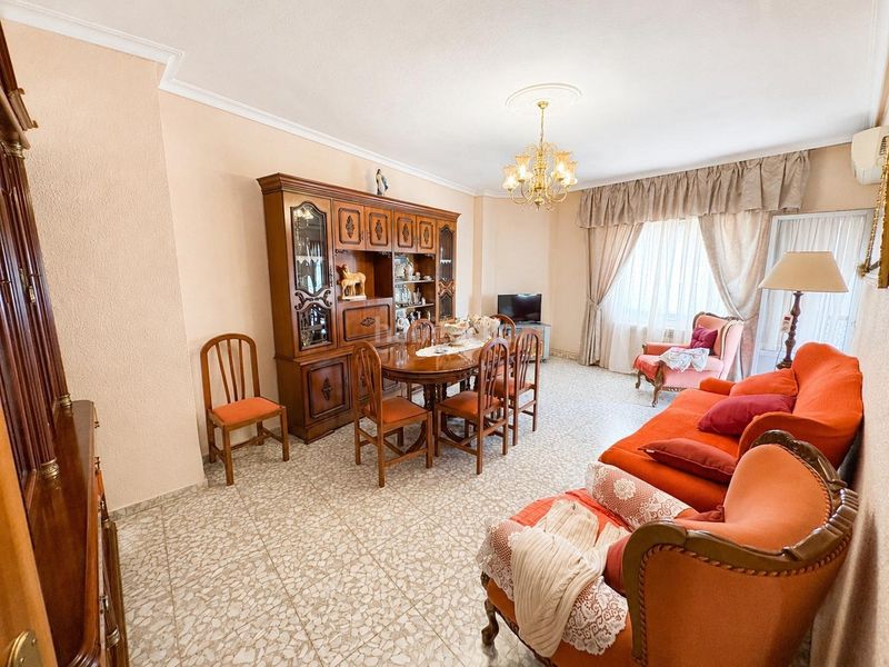 Foto 42f04f3e-6934-4525-b138-1aad0faeca2b. Semi detached house with heating parking in Miguelturra