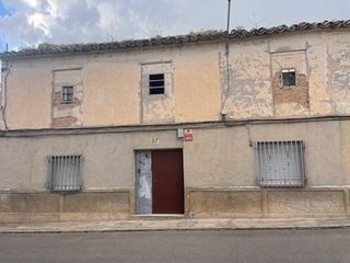 Haus in Torralba de Calatrava. Oferta casa para reformar