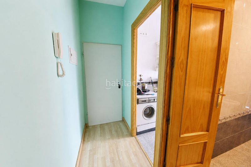 Foto de6e0398-d788-4698-866e-a9f3ff584c61. Edificio  esquina con csocuellamos camalia cepeda 4 apartamentos y local en Tomelloso