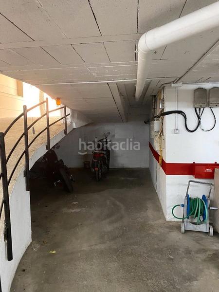 Foto 79203a1f-3475-4883-8321-3719f1a3be5b. Parking coche diferents places en Eixample Sud-Migdia Girona
