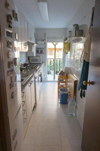 Foto 484bfb9d-6daa-4275-b39f-6321e3ee3155. Pis amb calefacció aparcament a Can Gibert del Pla Girona