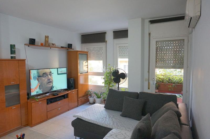 Foto d46cbe85-e332-48bf-8b8a-2530563ff4bf. Pis amb calefacció aparcament a Can Gibert del Pla Girona