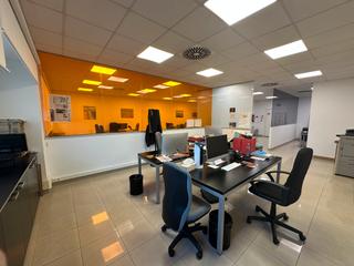 Oficina a Celrà. Oficina en venta a celrà