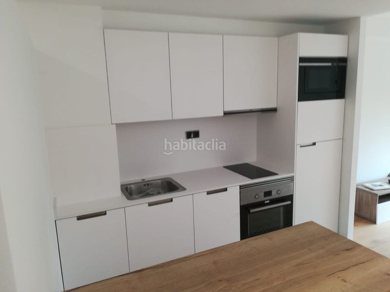 Foto a48cb716-affc-4022-a926-eafdeb7f815a. Apartament amb calefacció aparcament a Eixample Sud-Migdia Girona