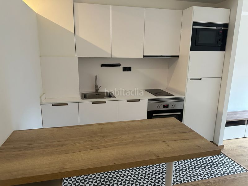 Foto e12d6645-58eb-4e95-9ece-bef39250c0bf. Apartament amb calefacció aparcament a Eixample Sud-Migdia Girona