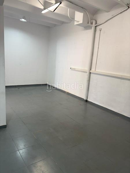 Foto c3e85fb4-9447-4feb-aab9-c64176fa1a5b. Location local commercial dans Eixample Sud-Migdia Girona