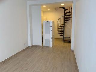 Loft a Eixample Sud-Migdia. Dúplex de 50 m² amb accés propi, ideal per invertir.