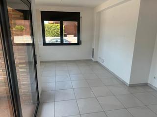 Lloguer Pis a Bàscara. Pis a bascara de 85 m2 2 hab. sense mobles.