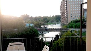 Location Appartement à Eixample Sud-Migdia. Pis de 127 m2. amb vistes al parc de les casernes. girona.