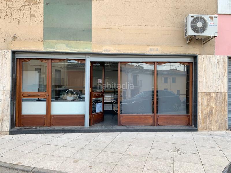 Foto f8ee92d1-2994-49d7-9495-c9aa543e8911. Business premise in Bisbal d´Empordà (La)