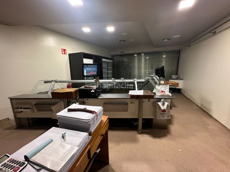 Foto f79dce35-6c73-4469-9495-10e0d158c2fc. Local comercial a Bisbal d´Empordà (La)