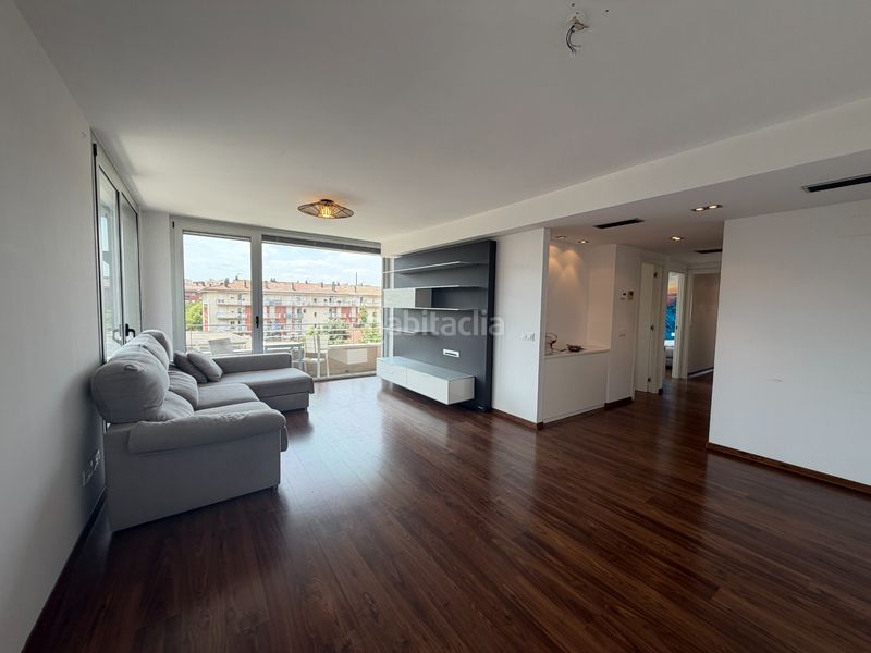 Foto 1879f18b-fe0a-4d2b-b0c3-3e0fc33b2ed9. Rent flat with heating parking in Eixample Sud-Migdia Girona