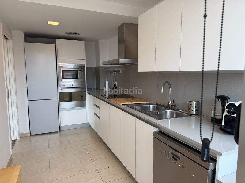 Foto 391785cf-41bd-4688-ad54-261fc7a69ea6. Rent flat with heating parking in Eixample Sud-Migdia Girona