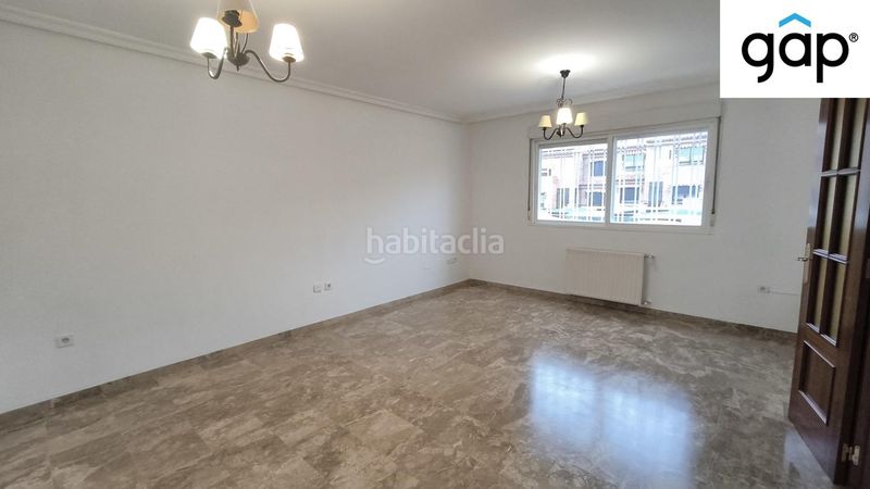Foto 0f5f65ac-c3de-4b92-a6db-6f172f786da9. Casa adossada amb calefacció aparcament a San Fernando - Carretera de Valencia Cuenca