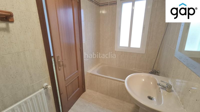 Foto 48431c0b-de9e-4476-a33c-8548cc0c58f7. Casa adossada amb calefacció aparcament a San Fernando - Carretera de Valencia Cuenca