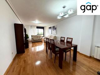Lloguer Pis  Las encinas. Impecable piso en alquiler para estudiantes a 5min de la univers