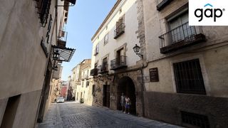 Appartement à Casco Histórico. Exclusivo piso reformado con ascensor en el casco histórico de c