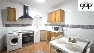 Miete Etagenwohnung  De colón. Impecable piso en alquiler para estudiantes en calle colón
