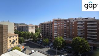 Flat  De los hermanos becerril. Amplio piso a la venta en hermanos becerril. garaje y trastero i