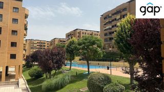 Location Appartement  De san julián. Amplio piso en alquiler en residencial buenavista
