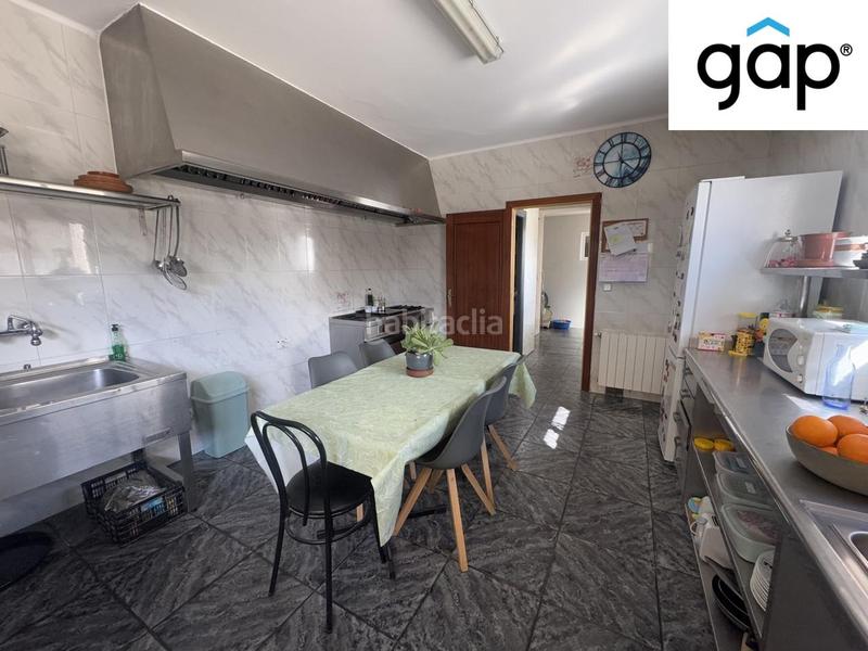 Foto 3e9f6964-cb0d-4981-aa3b-43e1b2036d61. Edificio barpension en Villar de Olalla