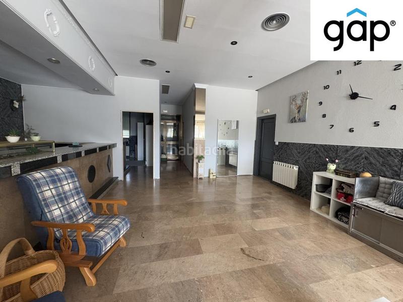 Foto 49c2d69a-f9fc-4ac8-bea0-7729d08e097c. Edificio barpension en Villar de Olalla