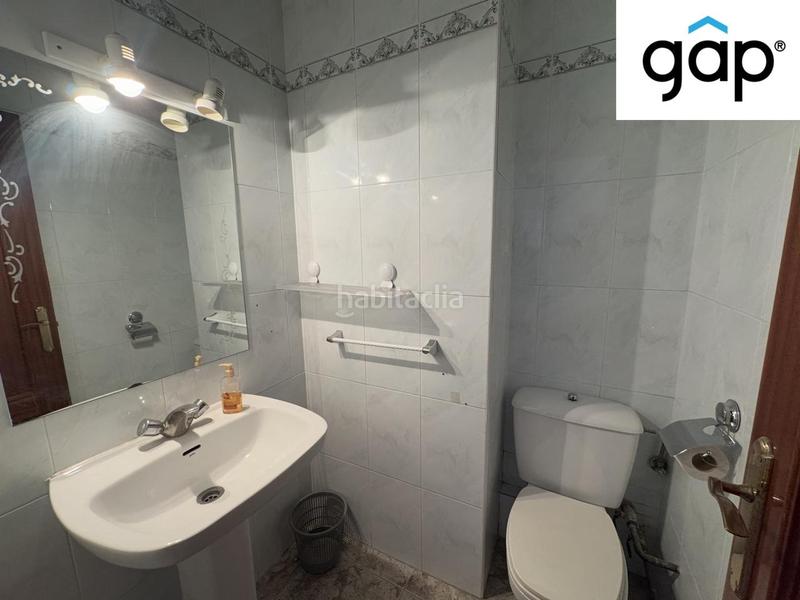 Foto d5df8c48-31c7-49f1-9c29-0d0235d841db. Edificio barpension en Villar de Olalla