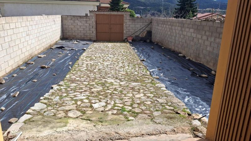 Foto 600568bd-d33a-4d13-8eb9-dfc681aa4da8. Terreno residencial parcela con almacen . en Villalba de la Sierra